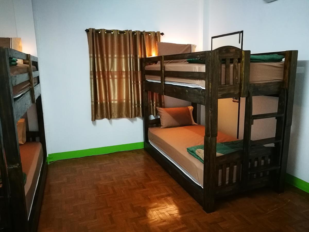 Stay With Jame Hostel Chiang Mai Extérieur photo